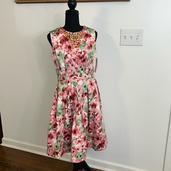 NWT Maggy London Cotton Floral Floral Print Dress. Sz 8. - Picture 1 of 7